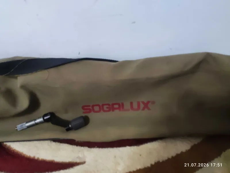 Штатив Sogalux Продам 2