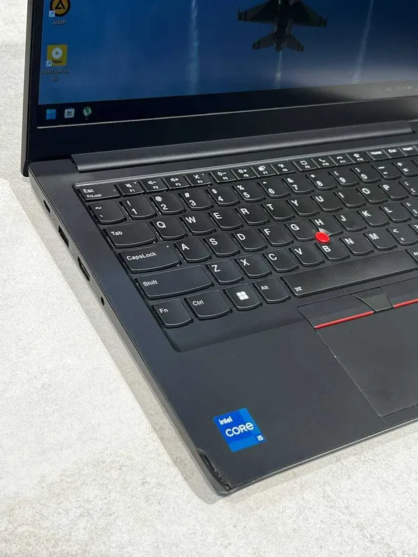 Lenovo Thinkpad E14 i5-1135g7 8/256 Display 14' FHD IPS 1 Lenovo Thinkpad E14 i5-1135g7 8/256 Display 14' FHD IPS 1