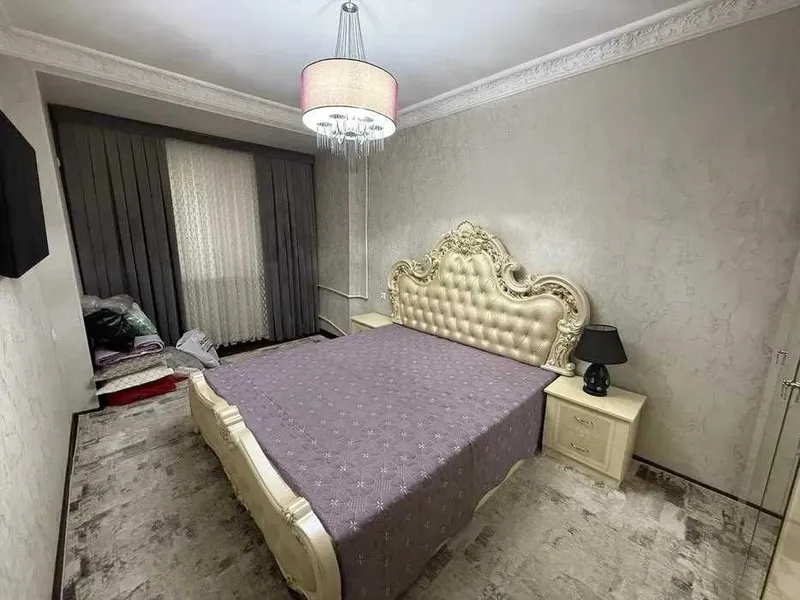 Сдаётся квартира ТЦ Мега Планет 3-ком р-н Юнусабад-13 кв 1