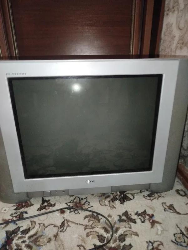 Телевизор LG. Продаю срочно 1 Телевизор LG. Продаю срочно 1