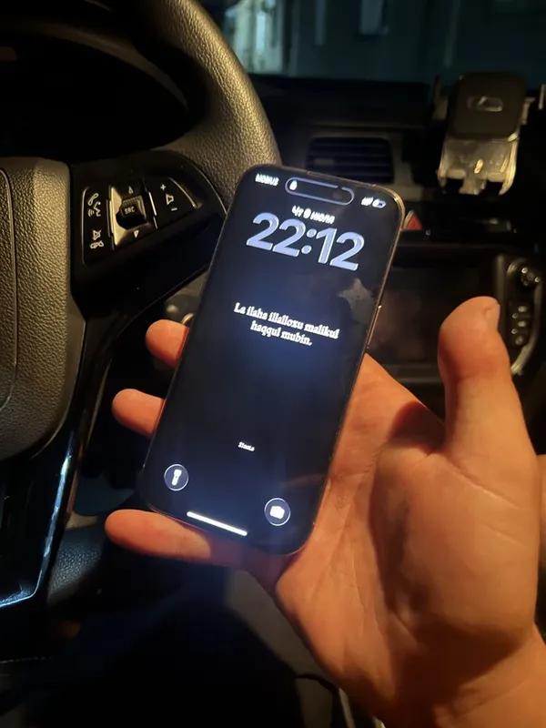Iphone 16 pro 256 sotiladi 4 Iphone 16 pro 256 sotiladi 4