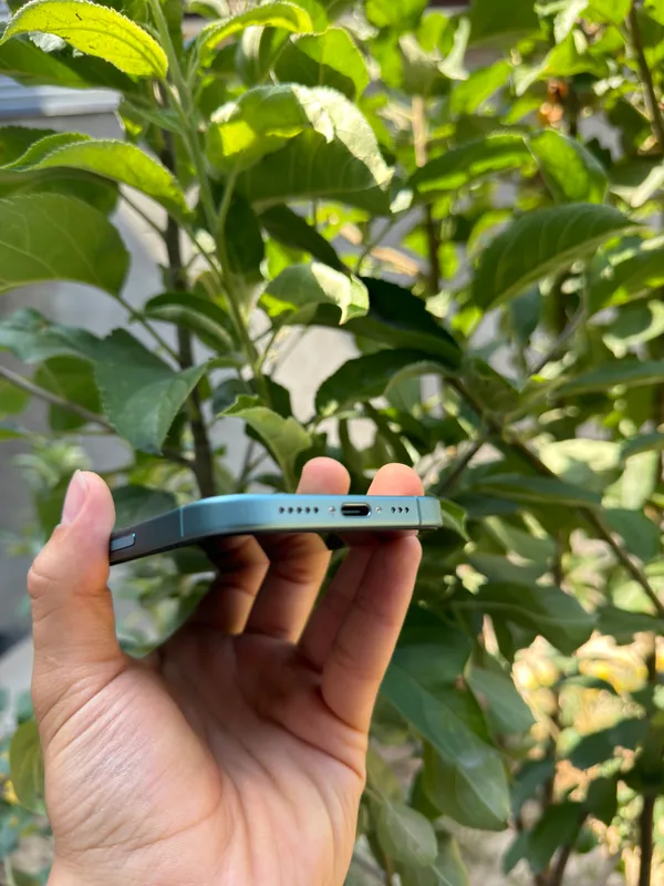 Iphone 16 ozi sotiladi 4