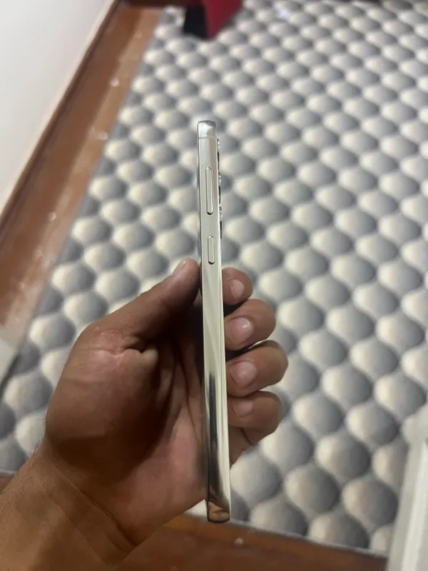 Samsung s23+ 8 ga 512 tali 3