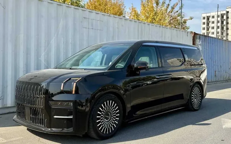 Zeekr 009 4WD 7-seats (140 kWh) Naxt va Nasiya savdo Zeekr 009 4WD 7-seats (140 kWh) Naxt va Nasiya savdo