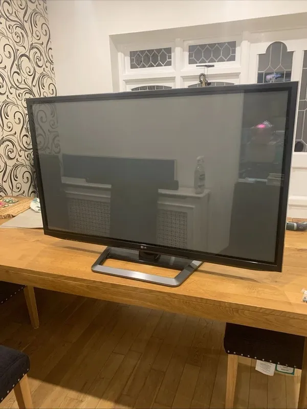 Lg televizor 50 dyum