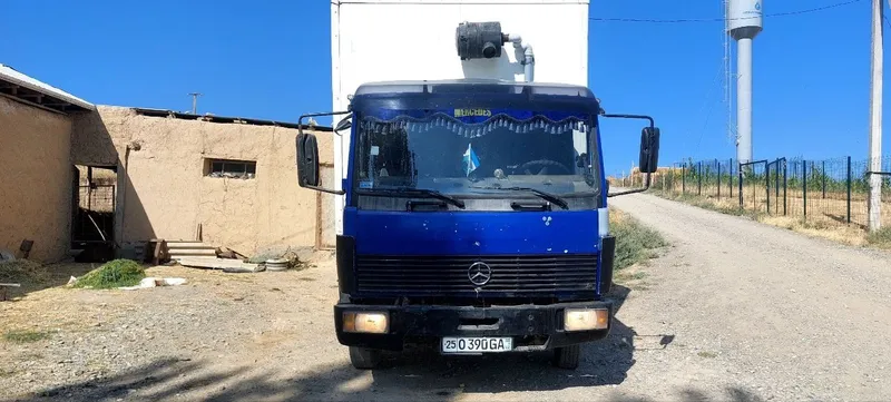 Mercedes Benz ahor