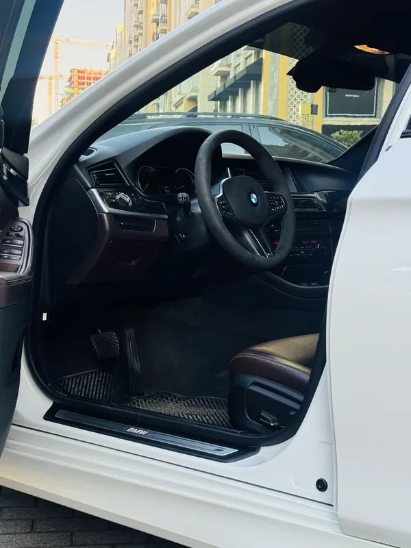 BMW f10 restayling 3.0L Twin Power Turbo — фото 7