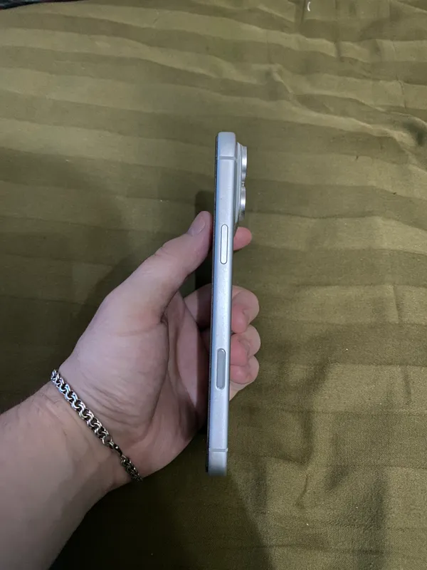 iPhone 17 pro max 1TB silver — фото 2