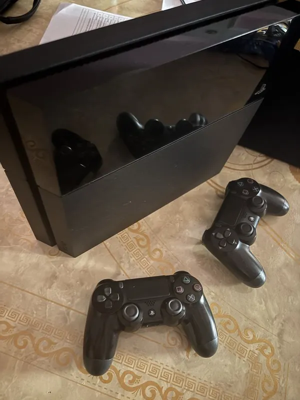 Ps4 fat(500gb) 2 джойстика с играми — фото 3