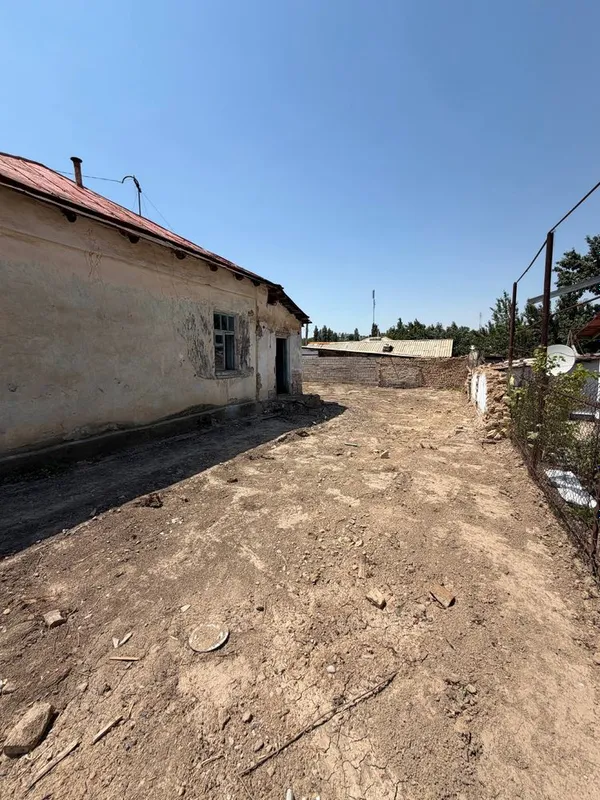 Прадаётся 4х Дом Джалаере 2 линя от дороги квадратный участок 6 Прадаётся 4х Дом Джалаере 2 линя от дороги квадратный участок 6
