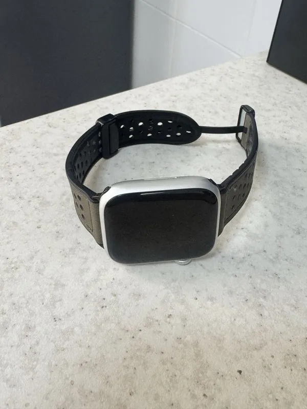 Apple watch orginal Seria 9/45 — фото 1