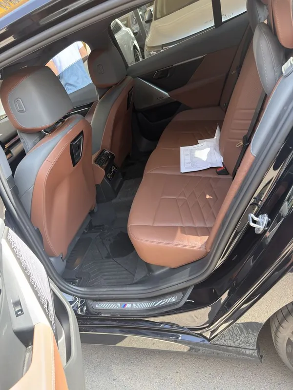 BMW i5 40L M-Sport 2025 yil full dop opsiya — фото 3