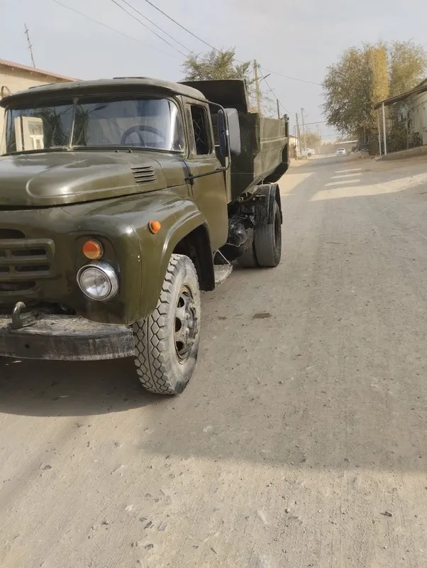Zil satiladi 89 2 Zil satiladi 89 2