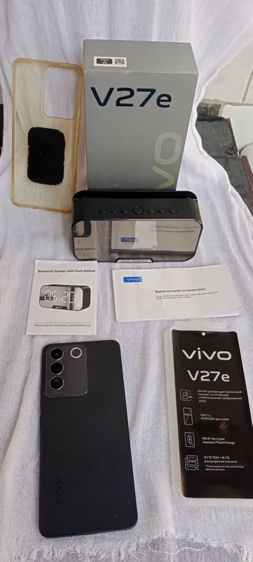 Vivo V27e telefon 4 Vivo V27e telefon 4