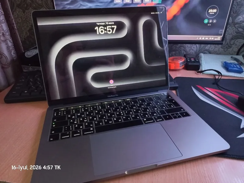 Macbook pro 13 inch 2 Macbook pro 13 inch 2