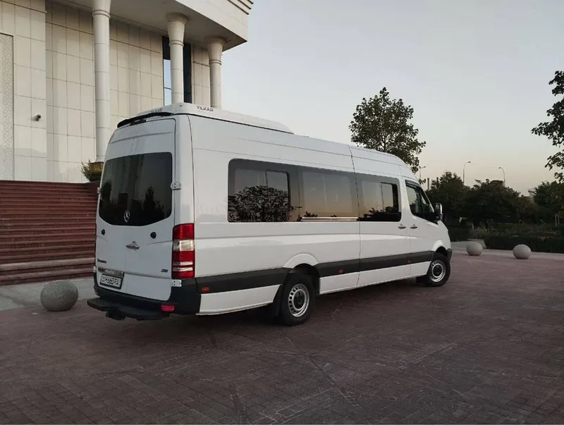Продается Mercedes benz Sprinter — фото 1