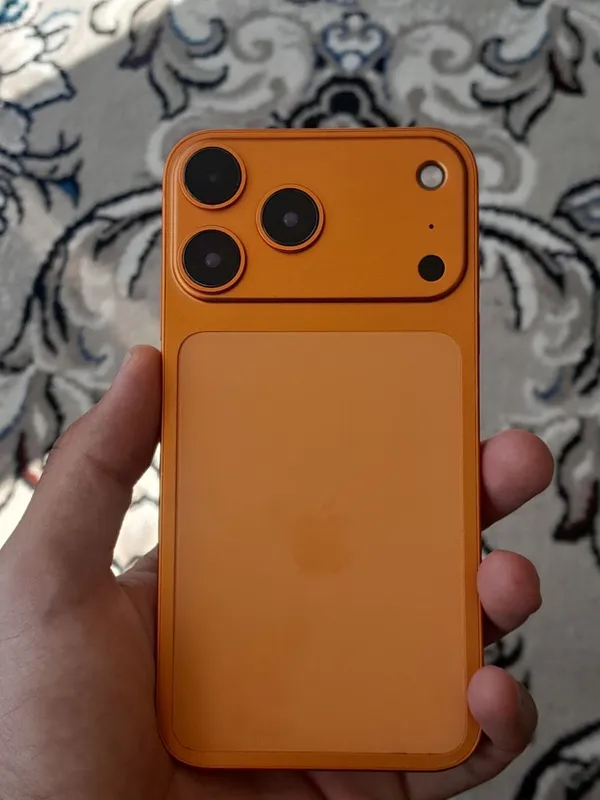 Iphone Xr 17Pro korpusda