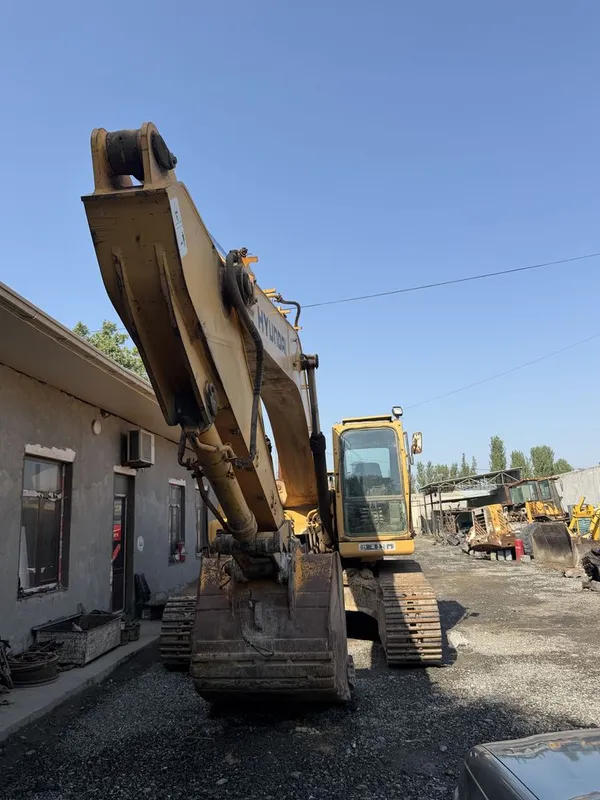 Hunday ekskavator sotiladi 1