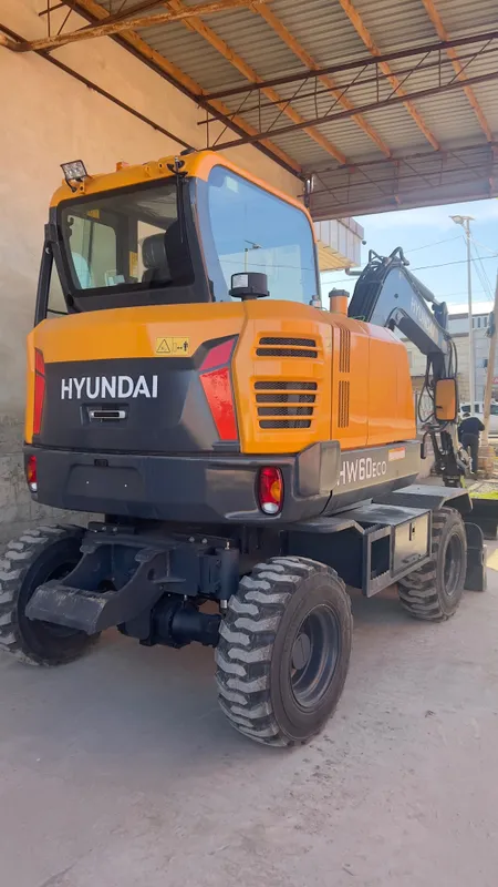 Hyundai HW60 Ekskavator xizmati 1