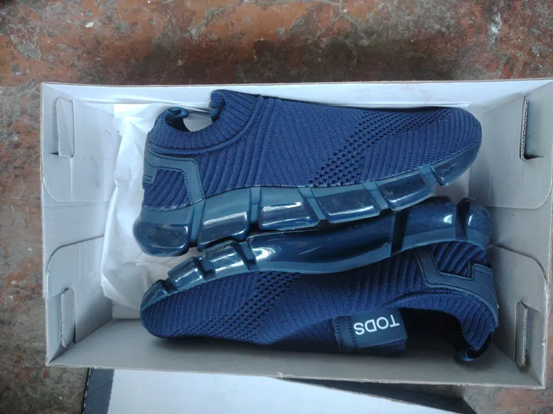 oyoq kiyim skechers