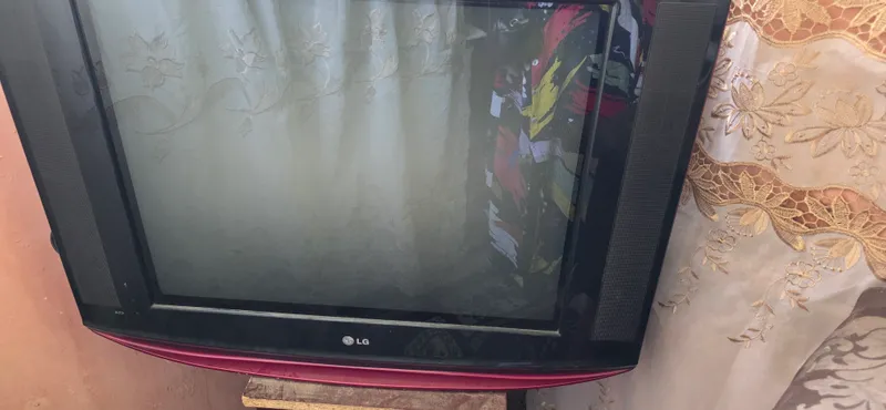 Yaxshi ishlaydigan holatdagi LG televizori sotiladi Yaxshi ishlaydigan holatdagi LG televizori sotiladi