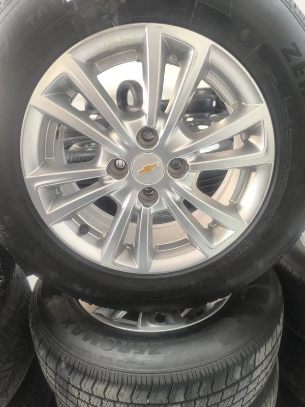 205,65,15 Zeromax balon 15 koblt GM silver db 1