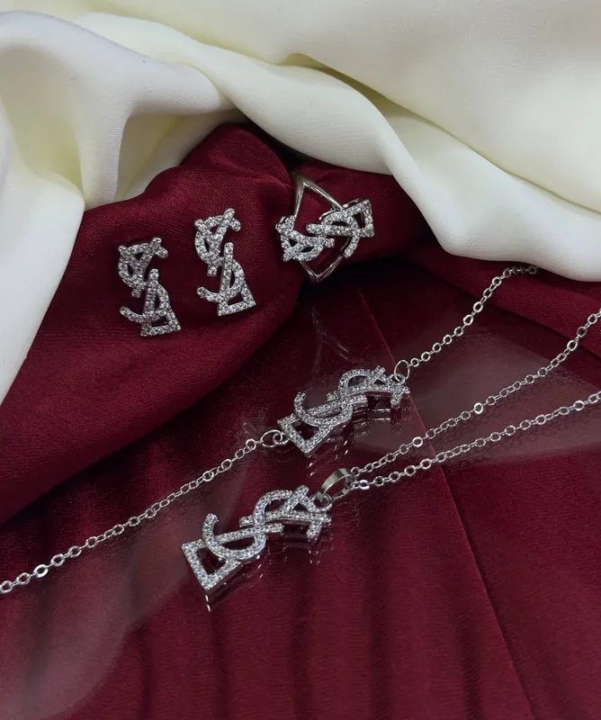 YSL bujiteriya nabor