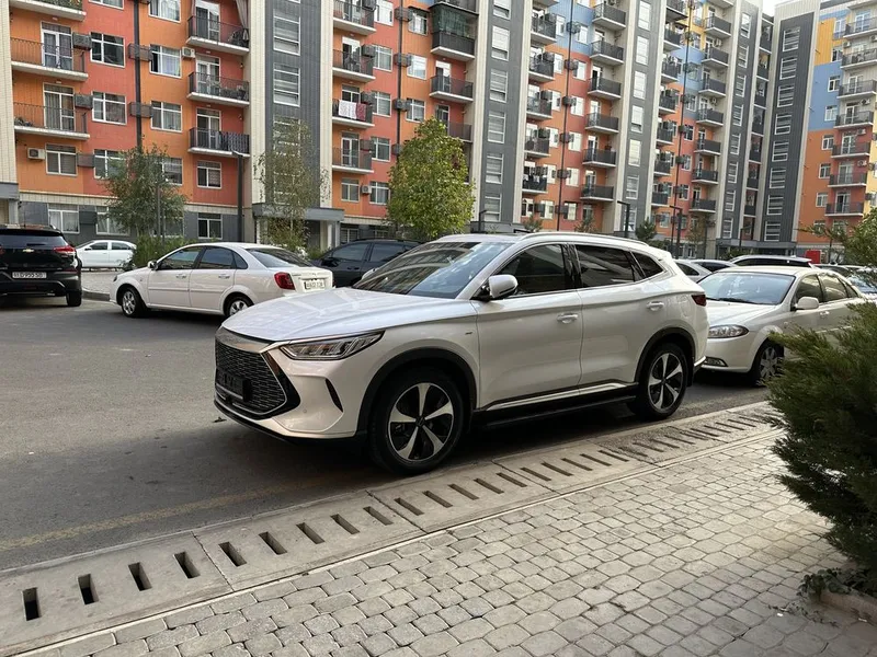 Продаю свой BYD Song Plus DMi AWD 2023 гибрид