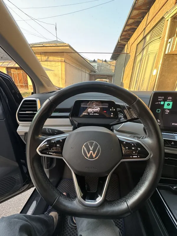 Аренда Volkswagen ID 6 5