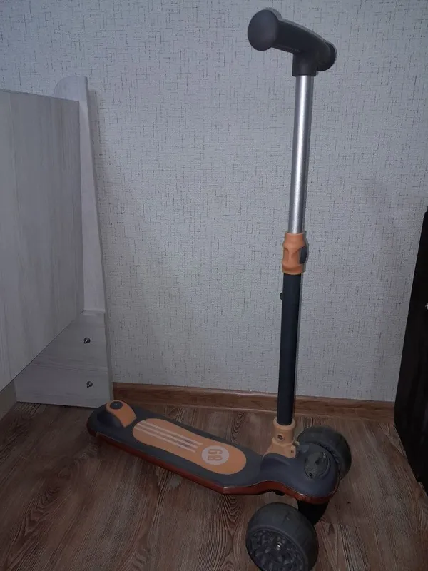 Продам самокат детский 2 Продам самокат детский 2