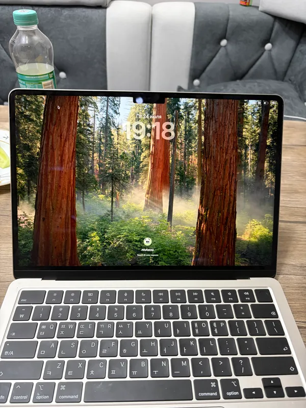 MacBook Air M5 1
