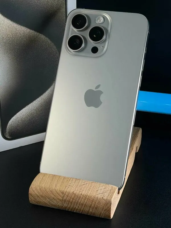 iPhone 15 Pro Max