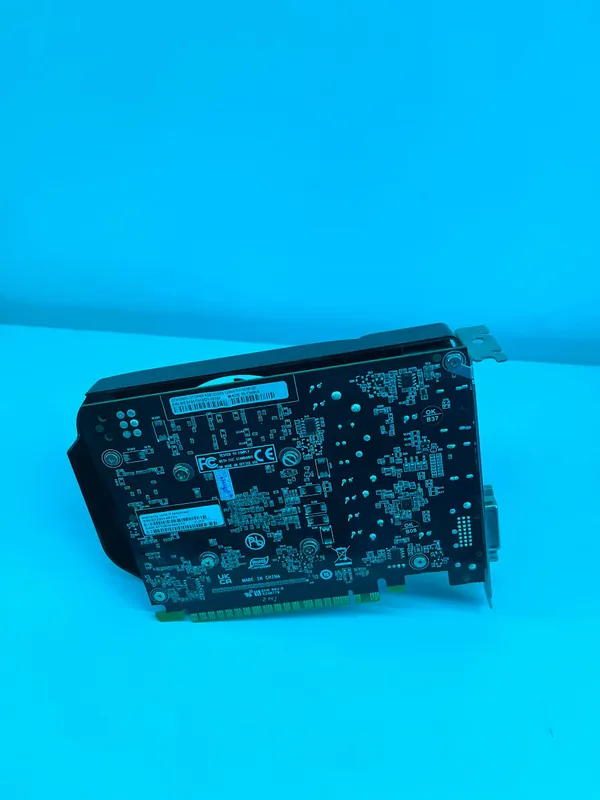 Palit Storm GTX 1050 Ti 4GB без 6-pin 2 Palit Storm GTX 1050 Ti 4GB без 6-pin 2