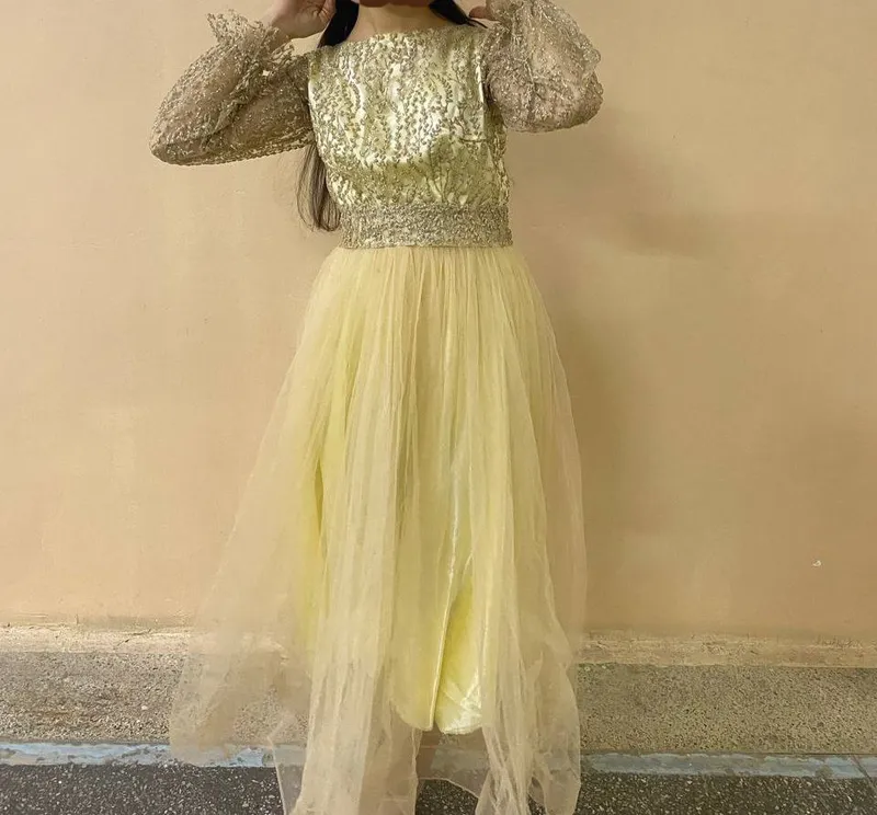 Oqshom ko'ylagi Oqshom ko'ylagi