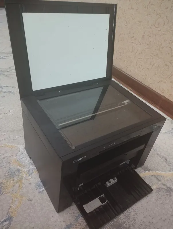 Lenovo noutbuki va Canon 3010 printer 3 v odnom 3