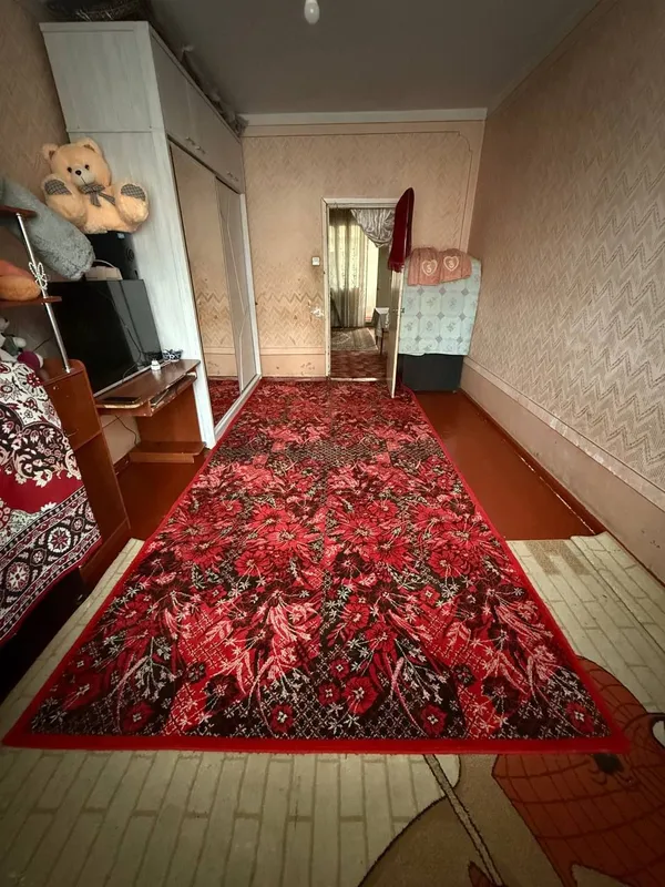 Продаёться 3 комнатная Чиланзар 11 4