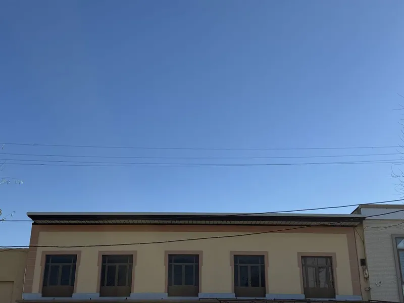 2 etaj arendaga beriladi