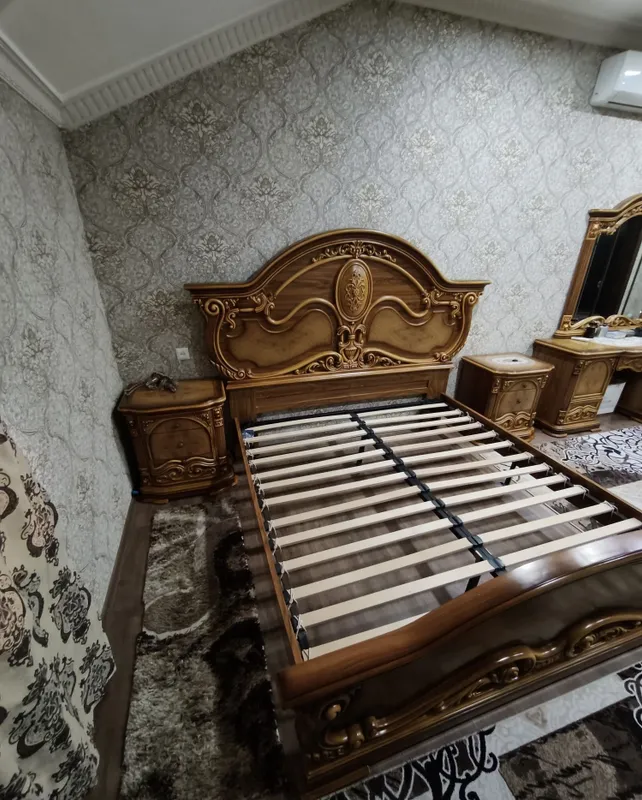 Роскошный китайский спальный гарнитур (полный комплект, 6 предметов) 2