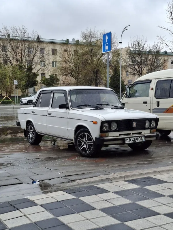 Vaz 21-06 avtimobili Sotilmoqda
