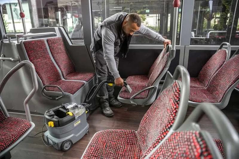 Профессиональный Моющий пылесос Karcher Puzzi 8/1 4 Профессиональный Моющий пылесос Karcher Puzzi 8/1 4