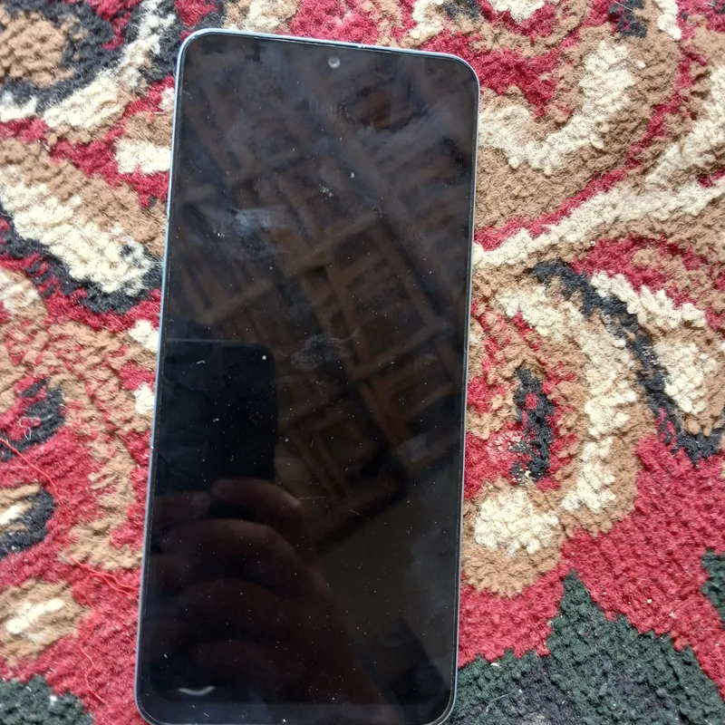 redmi a5 xotirasi 64gb yap yangi karopkasi yõq
