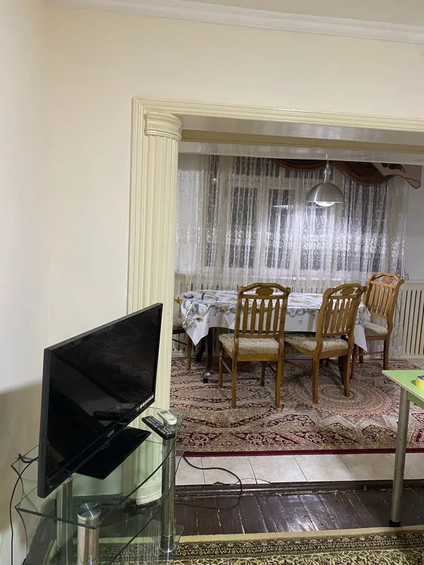 Ойбек метро ижара аренда 2 хона 3 хона килинган 5