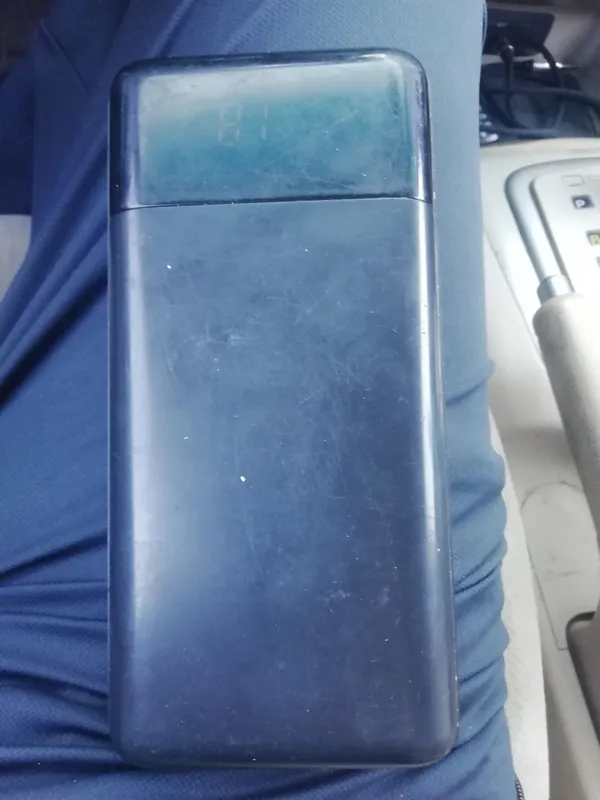 Срочно продам Повер Банк 3 Срочно продам Повер Банк 3