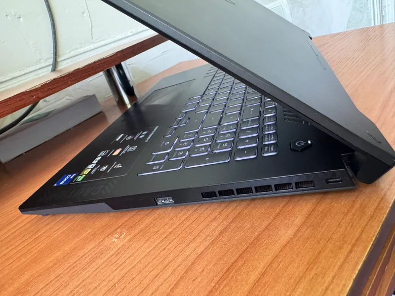 Asus Tuf Gaming F17 — фото 1