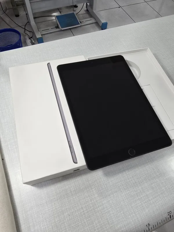 Ipad 7th Generation. Wifi, 128 GB 3