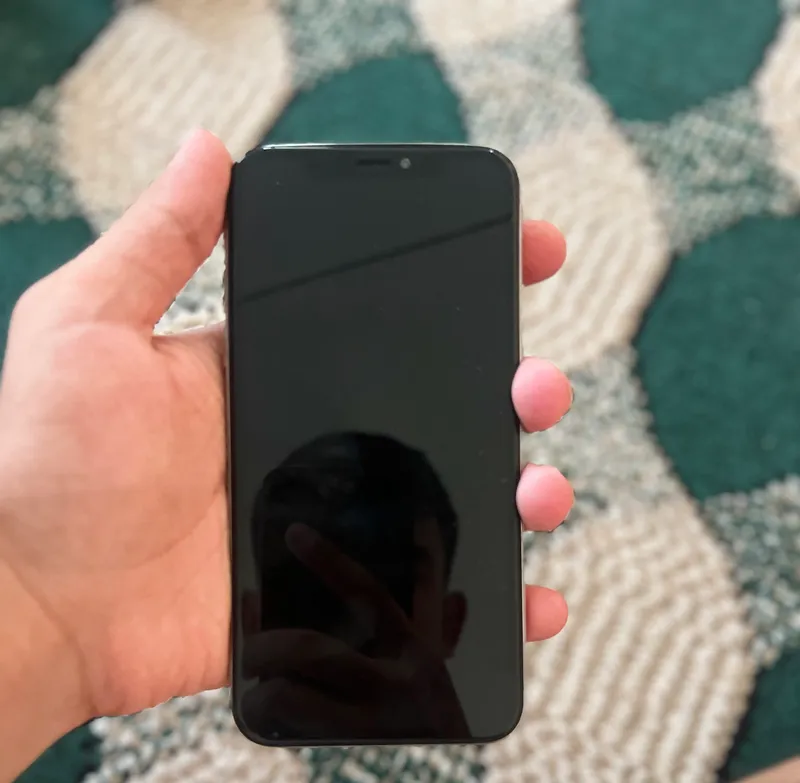 i phone x 256gb продаётся 6