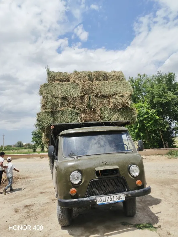 UAZ moshinasi sotiladi holati ideal 4