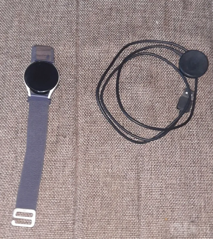 Samsung galaxy smart watch 5 40mm 1 Samsung galaxy smart watch 5 40mm 1