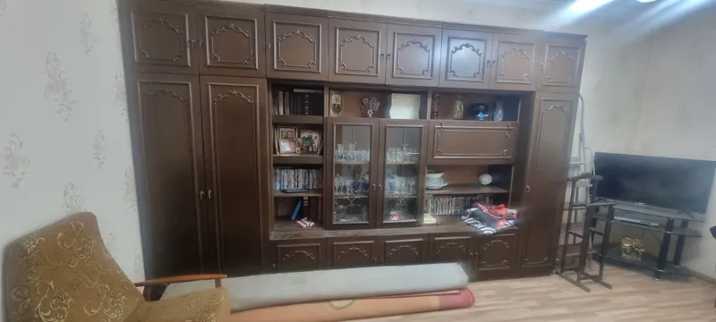 Sotaman. devor shkafi