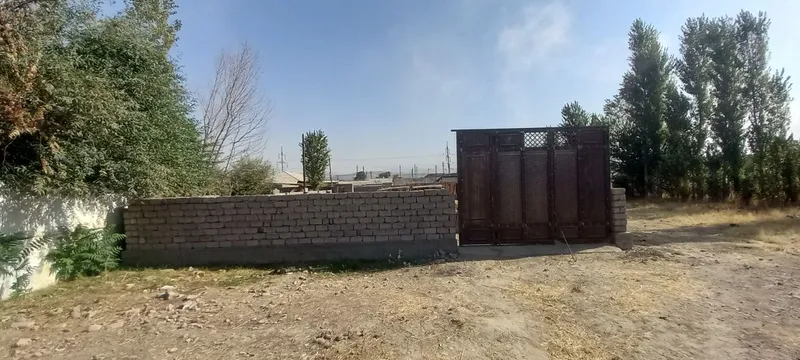 Узим богда 6сотих учаска сотилади 1 сотхи 2500$